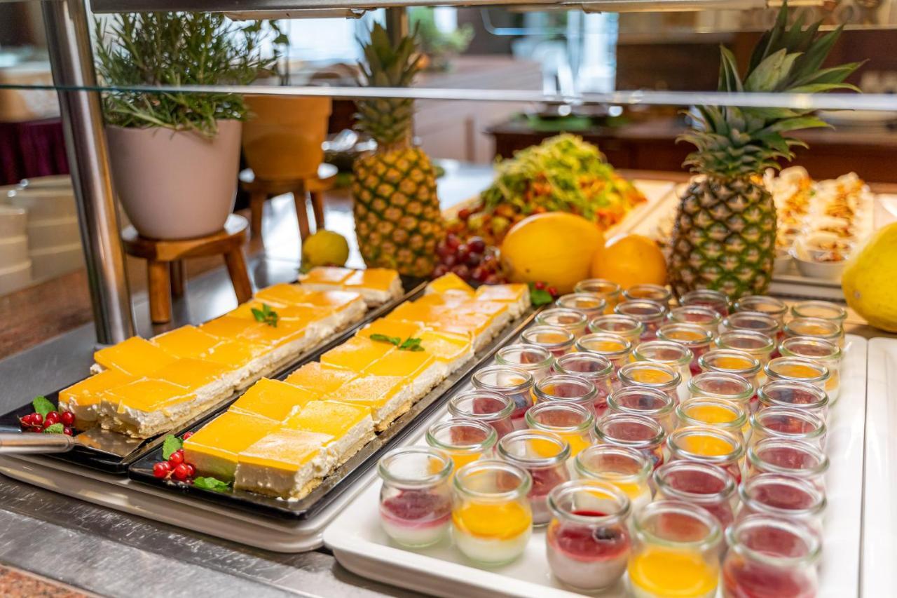 Waldhotel Tannenhaeuschen 베젤 외부 사진