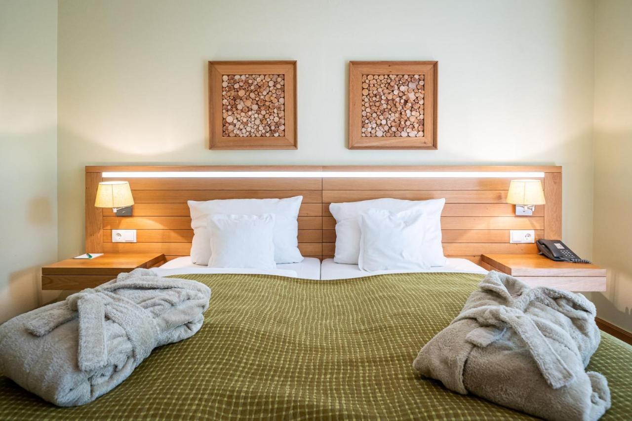 Waldhotel Tannenhaeuschen 베젤 외부 사진
